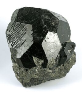 Spinel černý