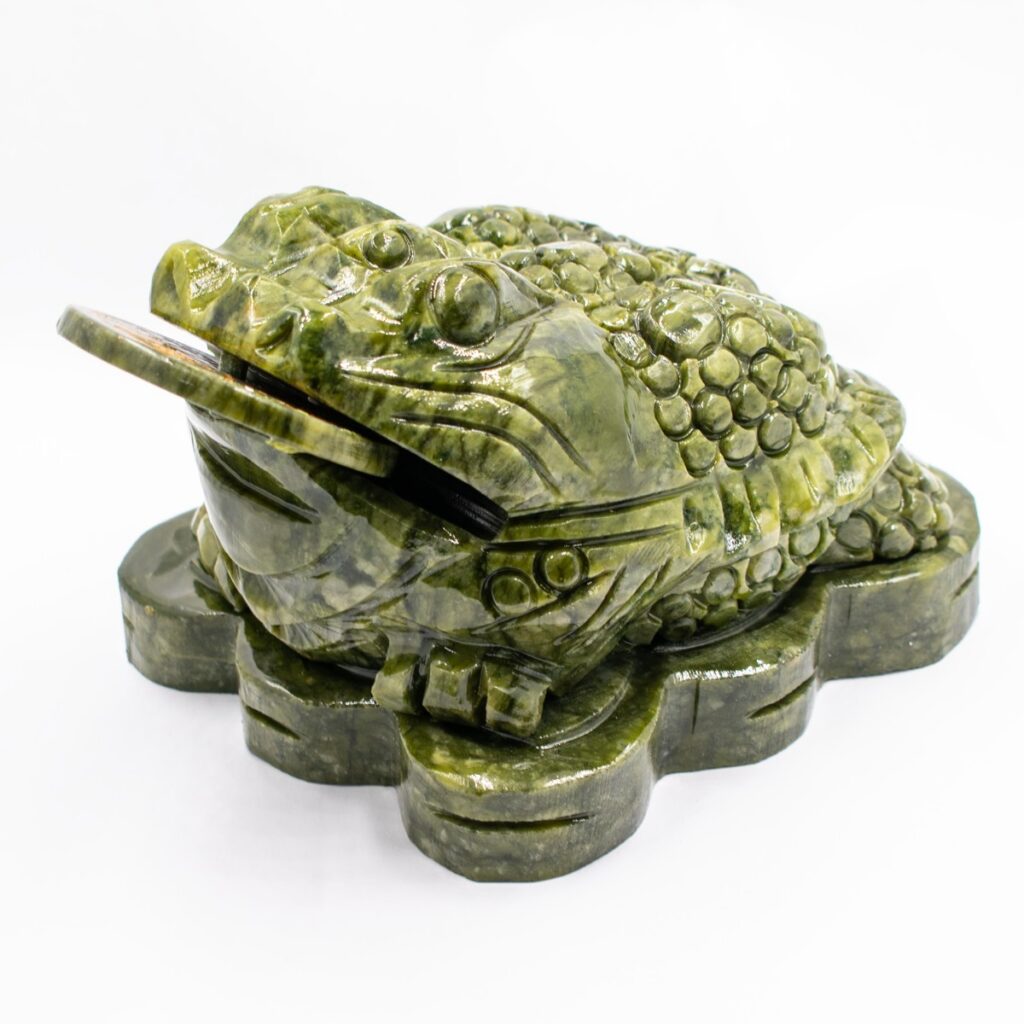 Třínohá žába - nefritová soška - feng shui maxi