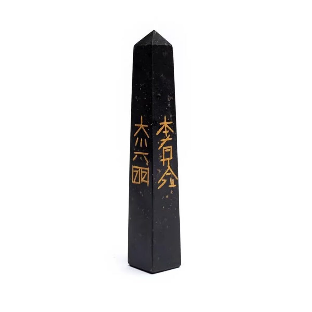 Turmalín černý (skoryl) Reiki - obelisk - tromlovaný kámen