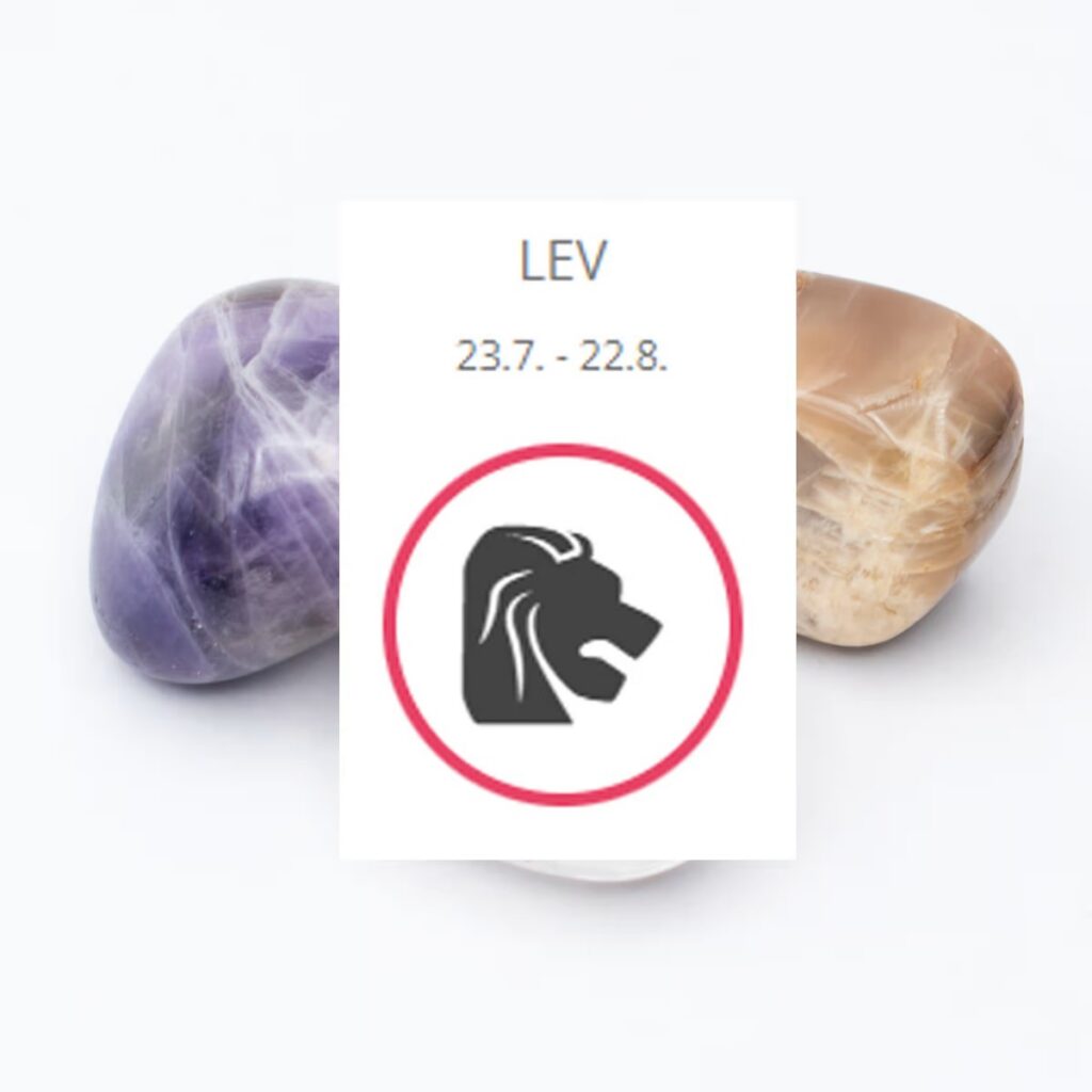 Lev - sada tromlovaných kamenů