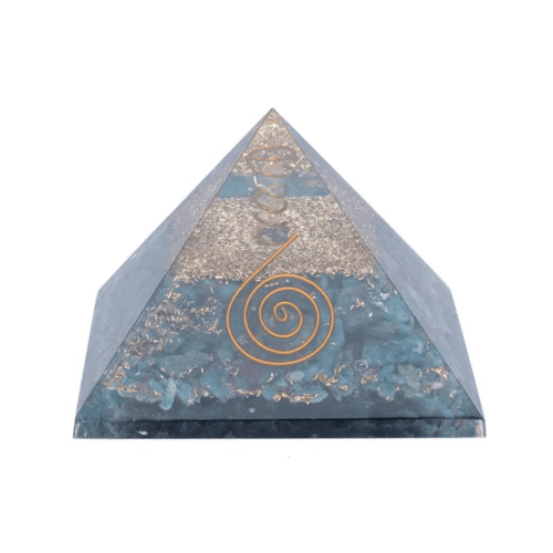 Orgonit - rubín s kyanitem - pyramida
