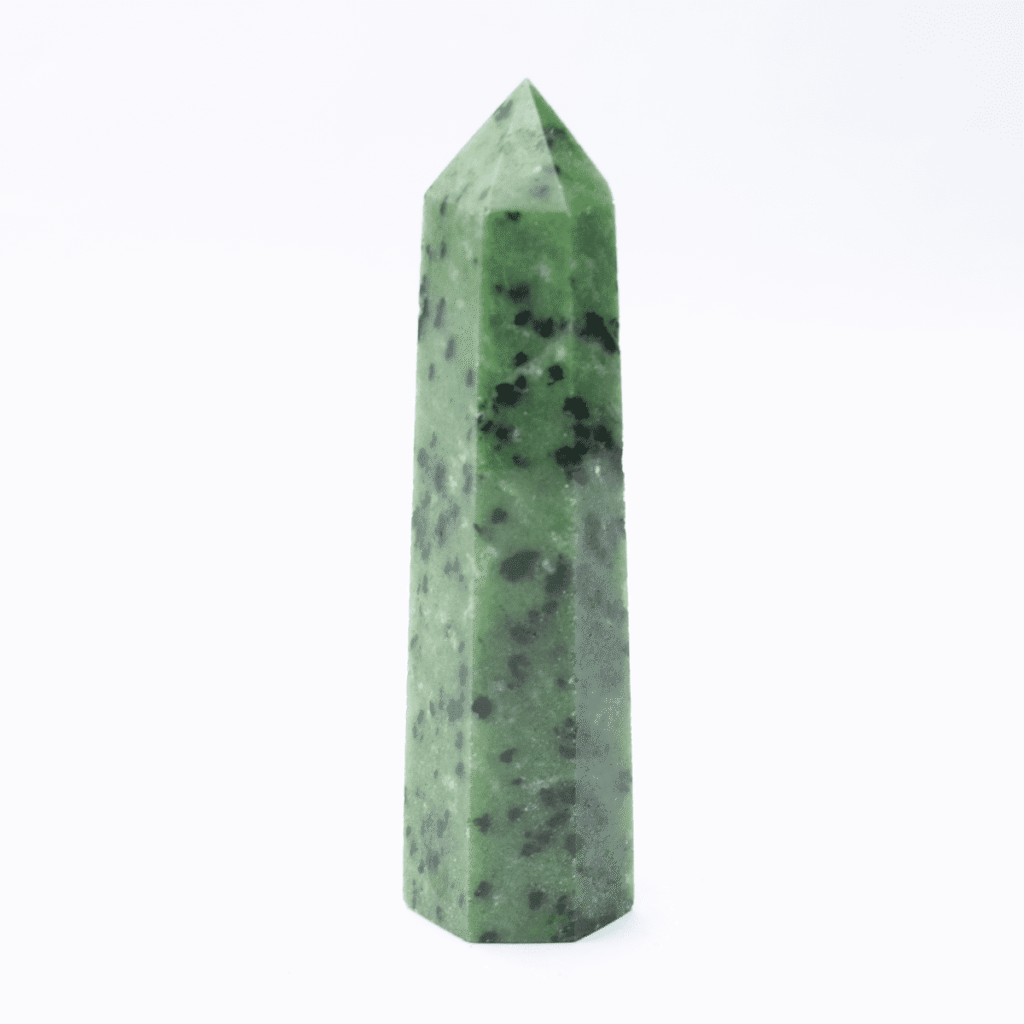 Rubín v zoisitu - obelisk - tromlovaný kámen RZ5
