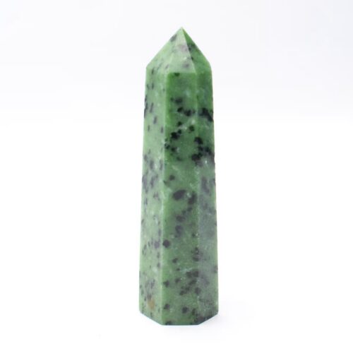 Rubín v zoisitu - obelisk - tromlovaný kámen RZ5