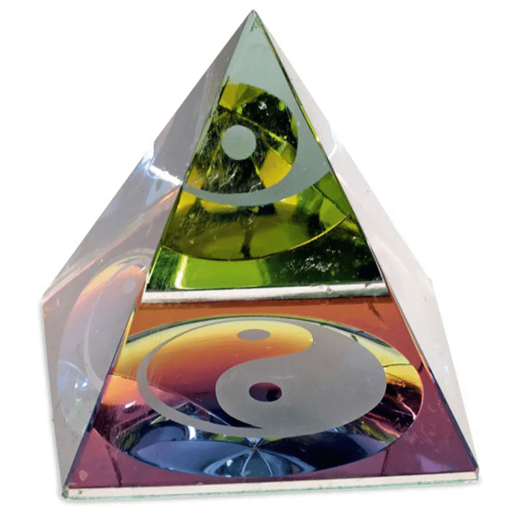 Křišťálová pyramida - Jin Jang