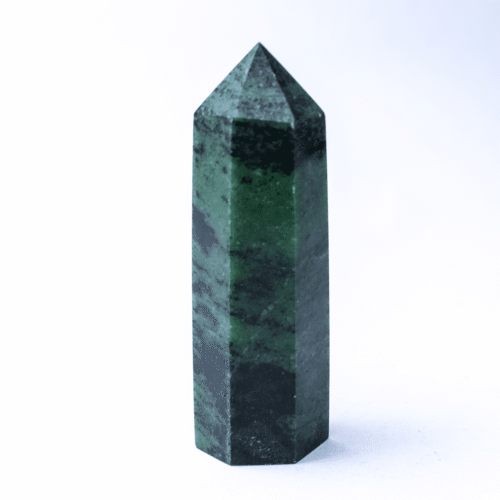 Rubín v zoisitu - obelisk - tromlovaný kámen RZ7