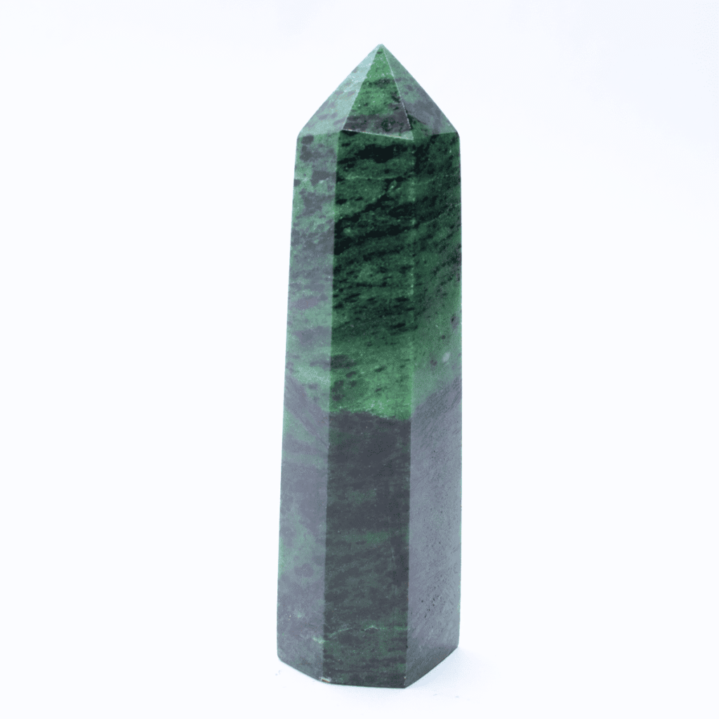 Rubín v zoisitu - obelisk - tromlovaný kámen RZ17