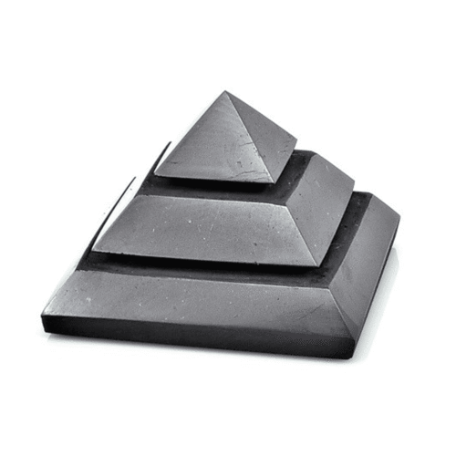 Šungit - pyramida vyřezávaná - tromlovaný kámen - malá