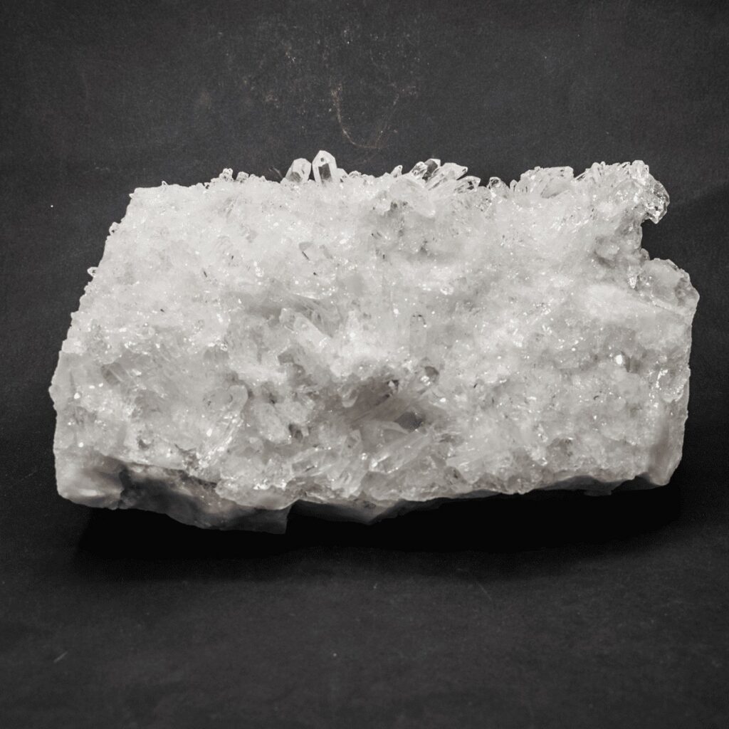 Křišťál - drúza K305