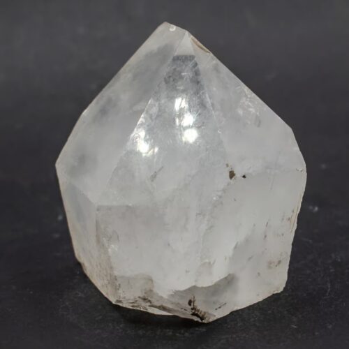 Křišťál - hrot - broušený kámen KH632