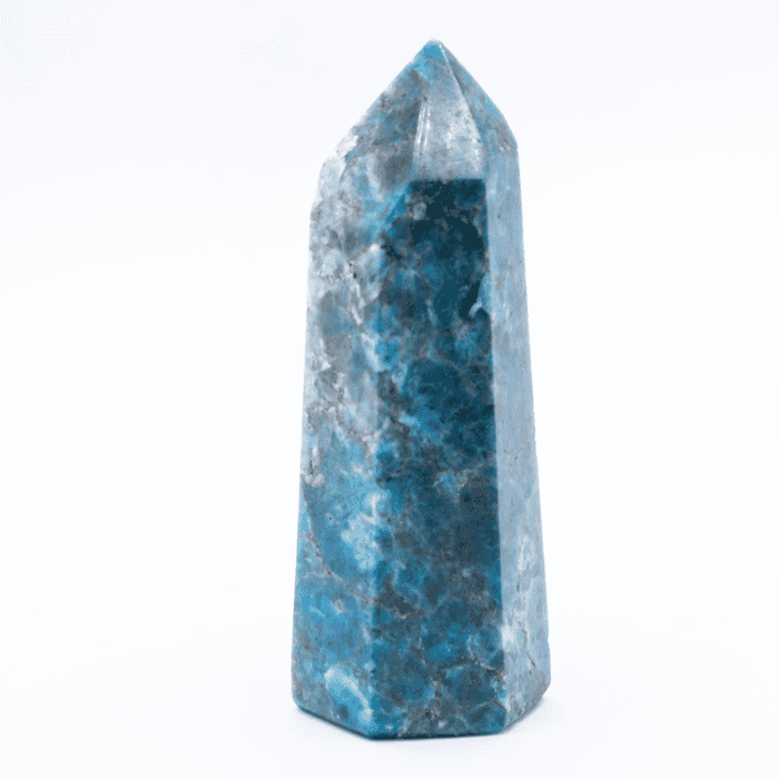 Apatit - obelisk - tromlovaný kámen APO24