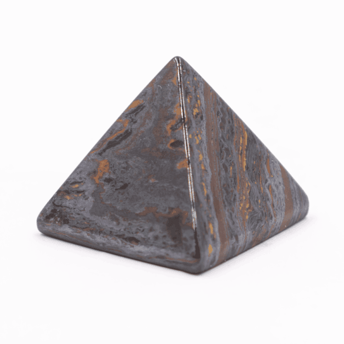 Tygří železo - pyramida - tromlovaný kámen