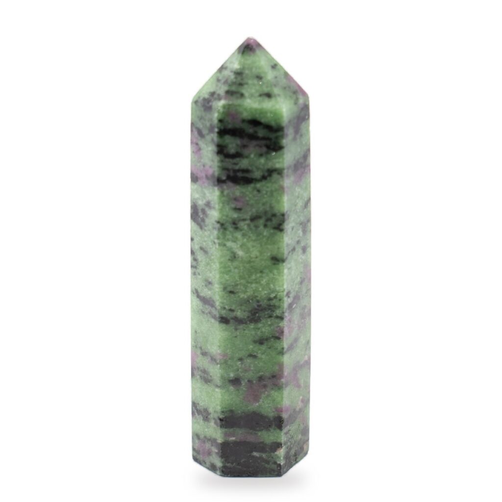 Rubín v zoisitu - obelisk - tromlovaný kámen RZ34