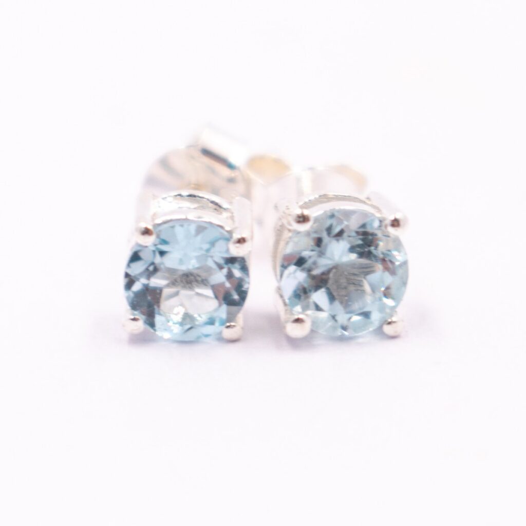 Topaz modrý - stříbrné náušnice GNA7