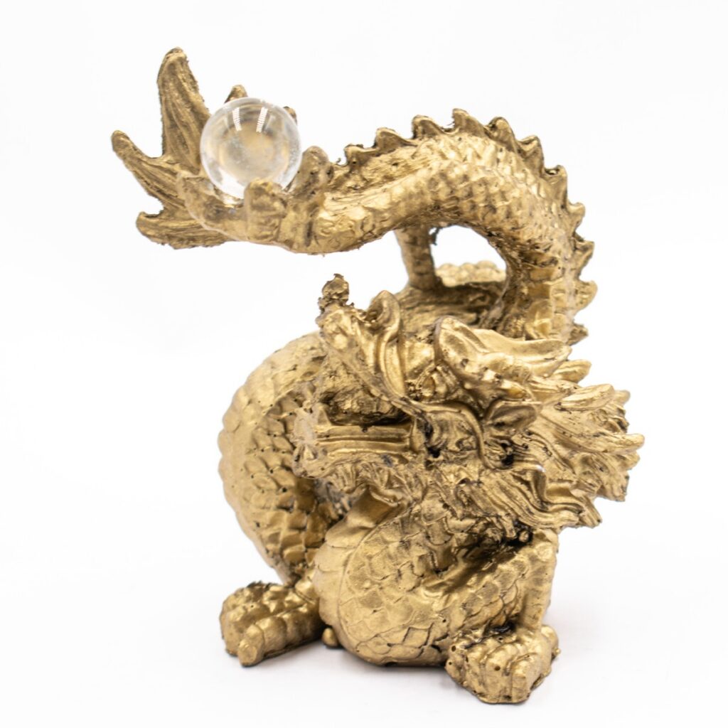 Drak s křišťálovou koulí - soška feng shui - VADA VAD597