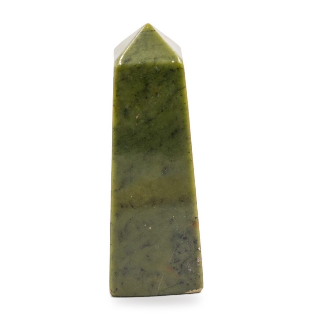 Jadeit - obelisk - tromlovaný kámen JD18