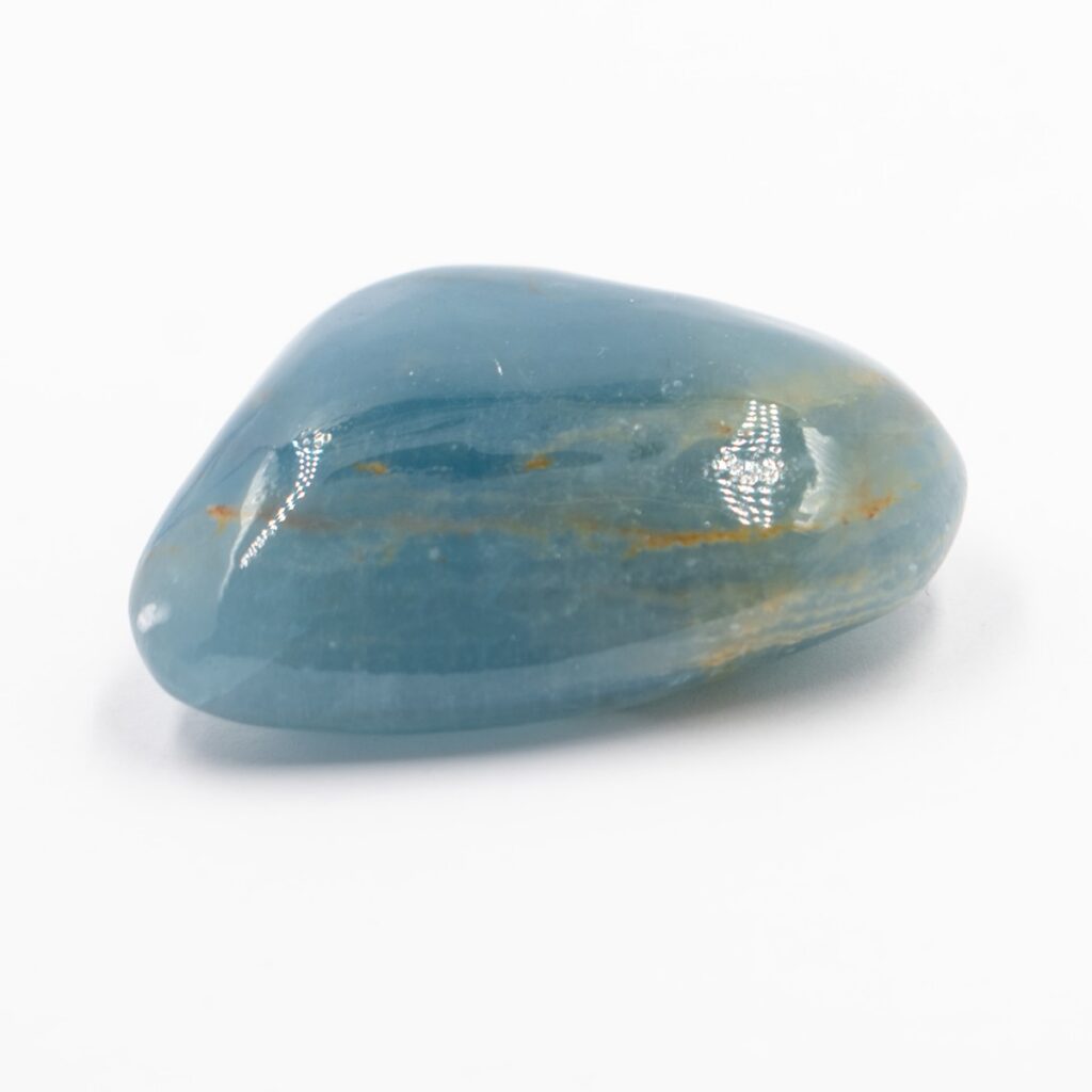 Kalcit akvamarínový (Aquatine Calcite) - tromlovaný kámen KAK11
