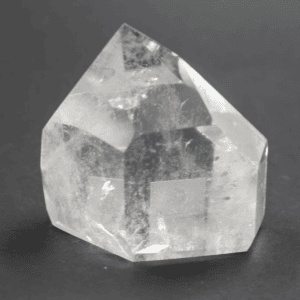 Křišťál - hrot - broušený kámen KH759