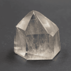 Křišťál - hrot - broušený kámen KH768