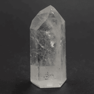 Křišťál - hrot - broušený kámen KH770