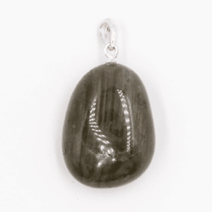 Labradorit - tromlovaný kámen - stříbrný přívěsek LP64