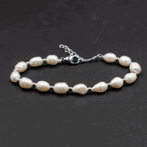 Perla bílá - náramek váleček PBNV7