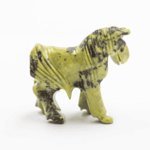 Serpentin - kůň - broušený kámen