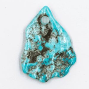 Tyrkys pravý - tromlovaný kámen vrtaný - přívěsek T79