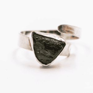 Vltavín - stříbrný prsten VP4