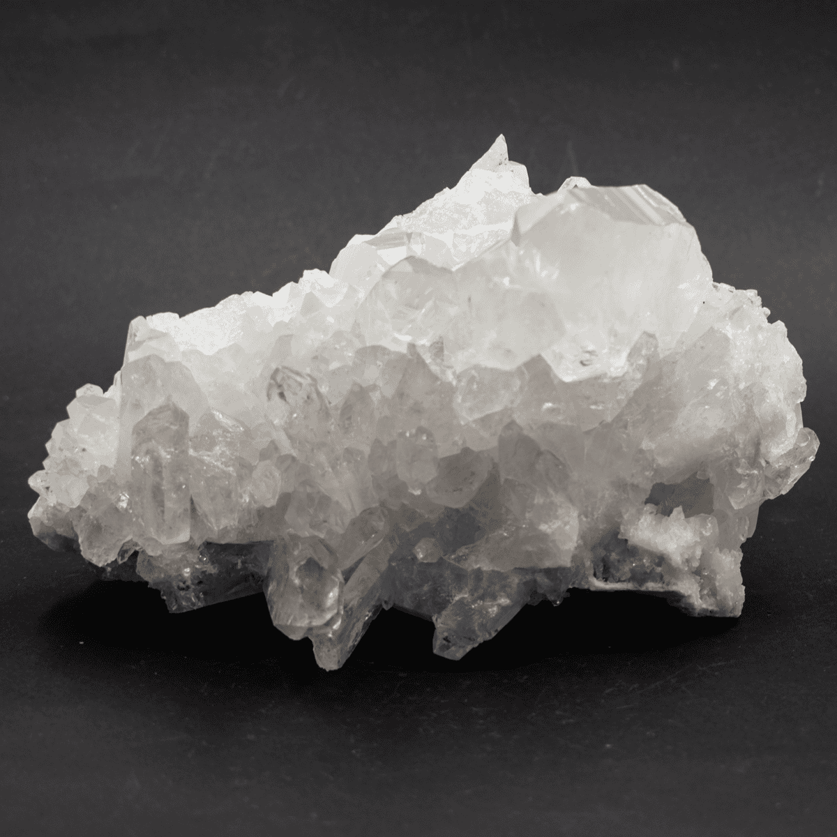 Křišťál - drúza K397