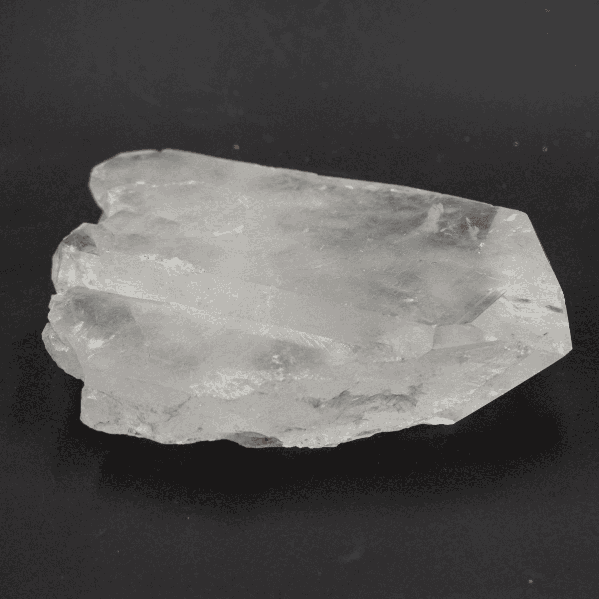 Křišťál - drúza K402