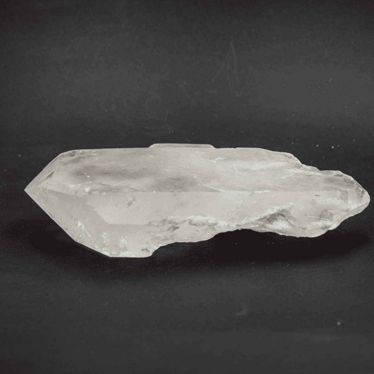 Křišťál - drúza K402