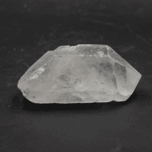 Křišťál - hrot - surový kámen K409