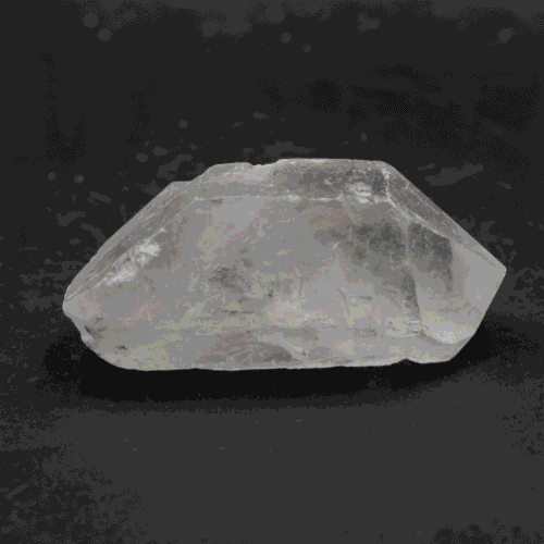 Křišťál - hrot - surový kámen K409