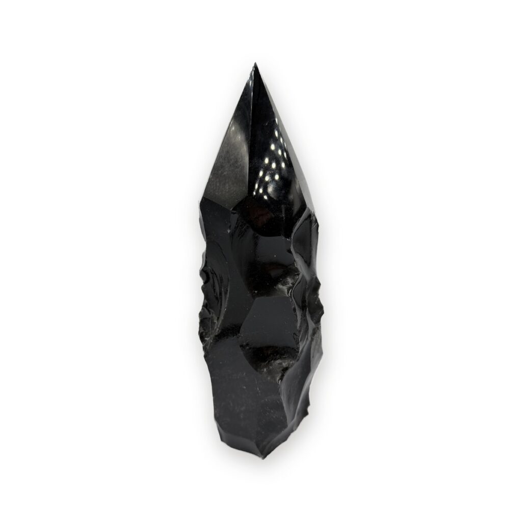 Obsidián černý - hrot - broušený kámen OBC40